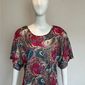 ANGELA Womens Sz Medium Paisley Floral Dolman Short Sleeve Top NWOT